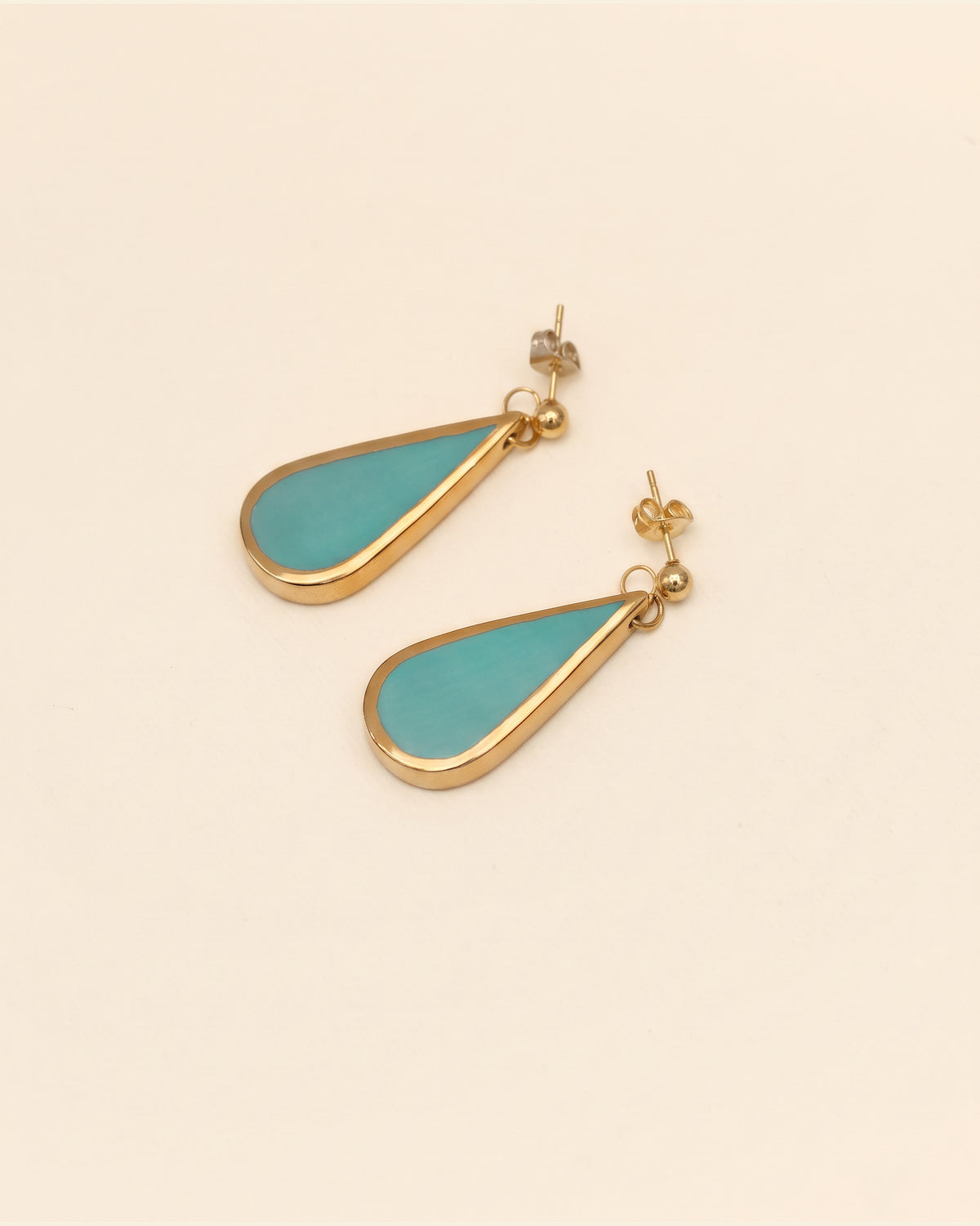 Handmade gold plated drop earrings, turquoise, gold — packshot