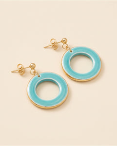 Handmade gold plated earrings, turquoise, gold — packshot
