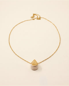 Handmade gold plated necklace, pink, gold — packshot