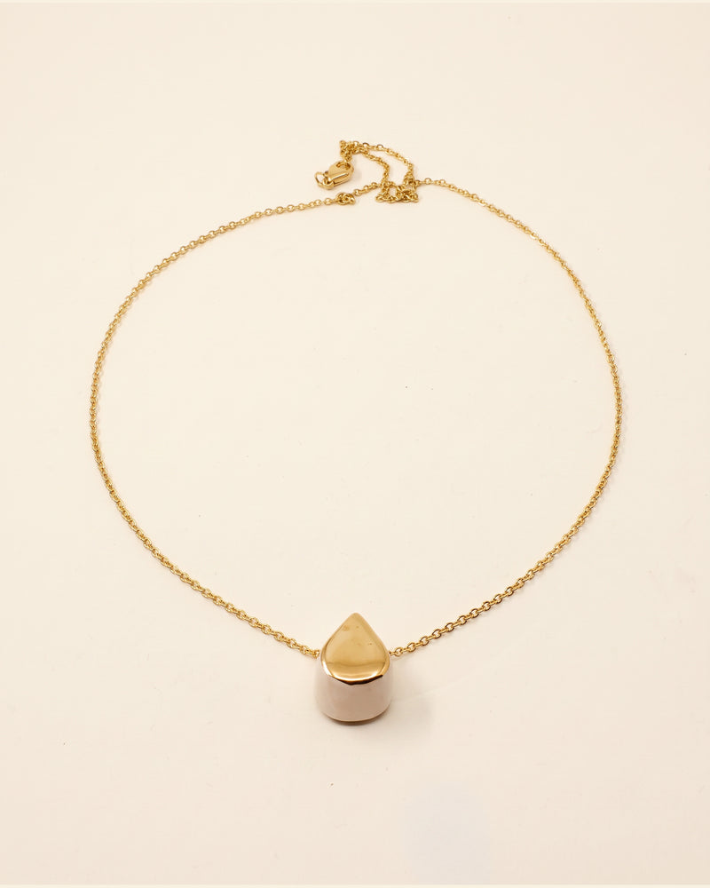 Handmade gold plated necklace, pink, gold — packshot
