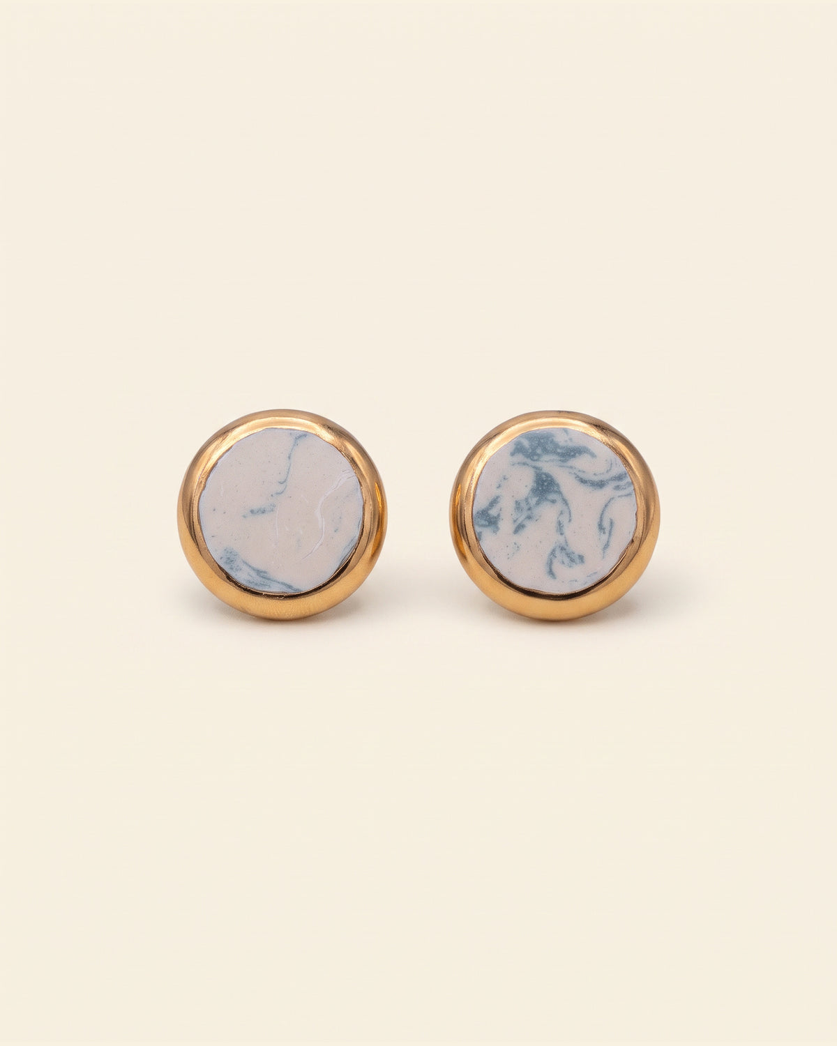 Handmade gold plated round earrings, pink, gold — packshot
