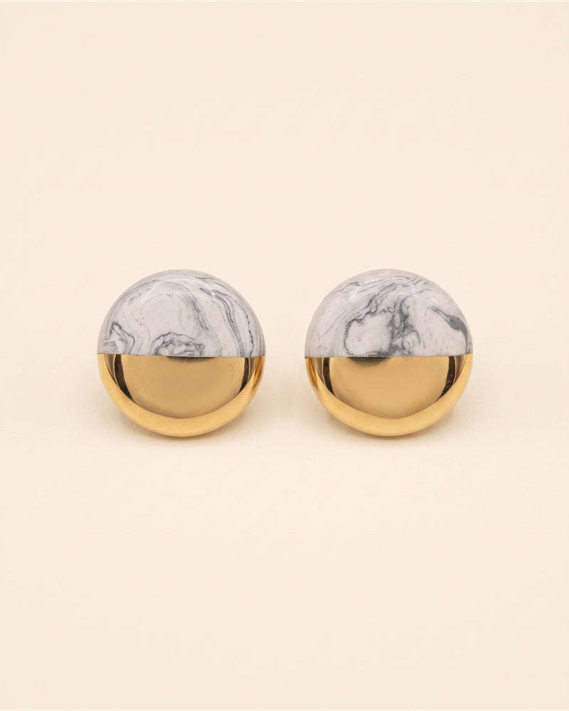 Handmade gold plated round earrings, pink, grey, gold — packshot
