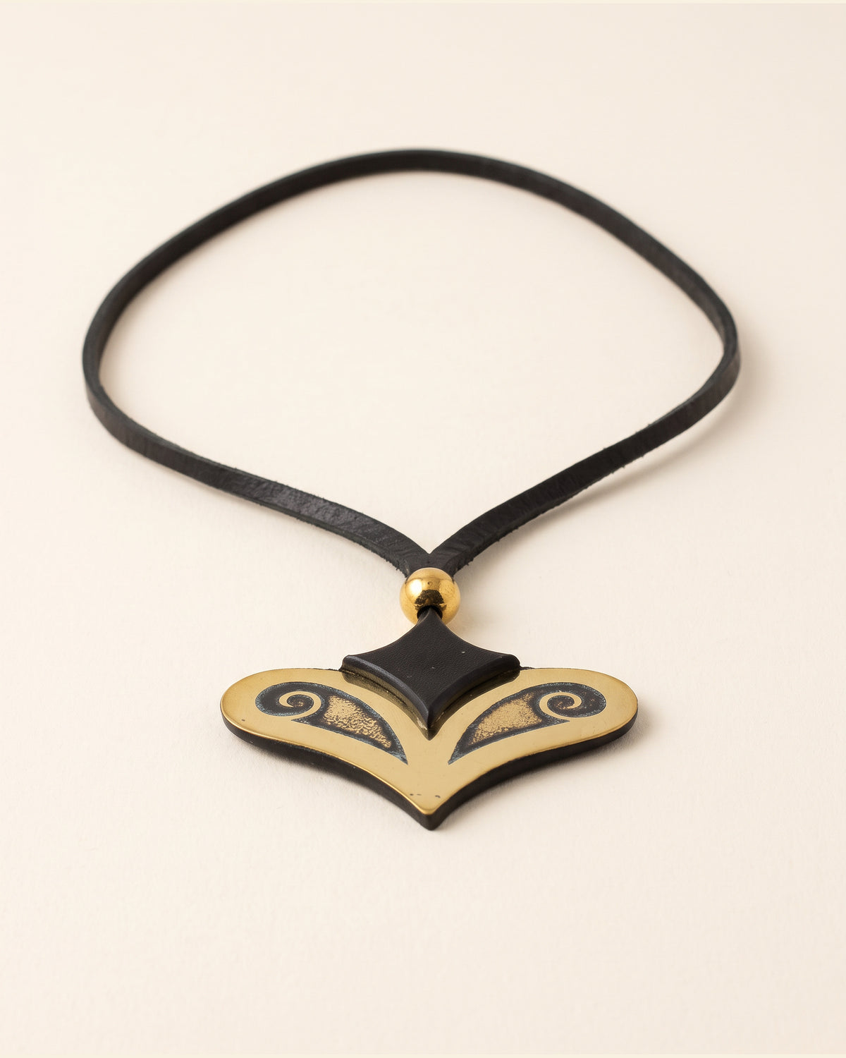 Etched Brass & Suede Necklace — Black & Gold | 2sheen Collection — packshot
