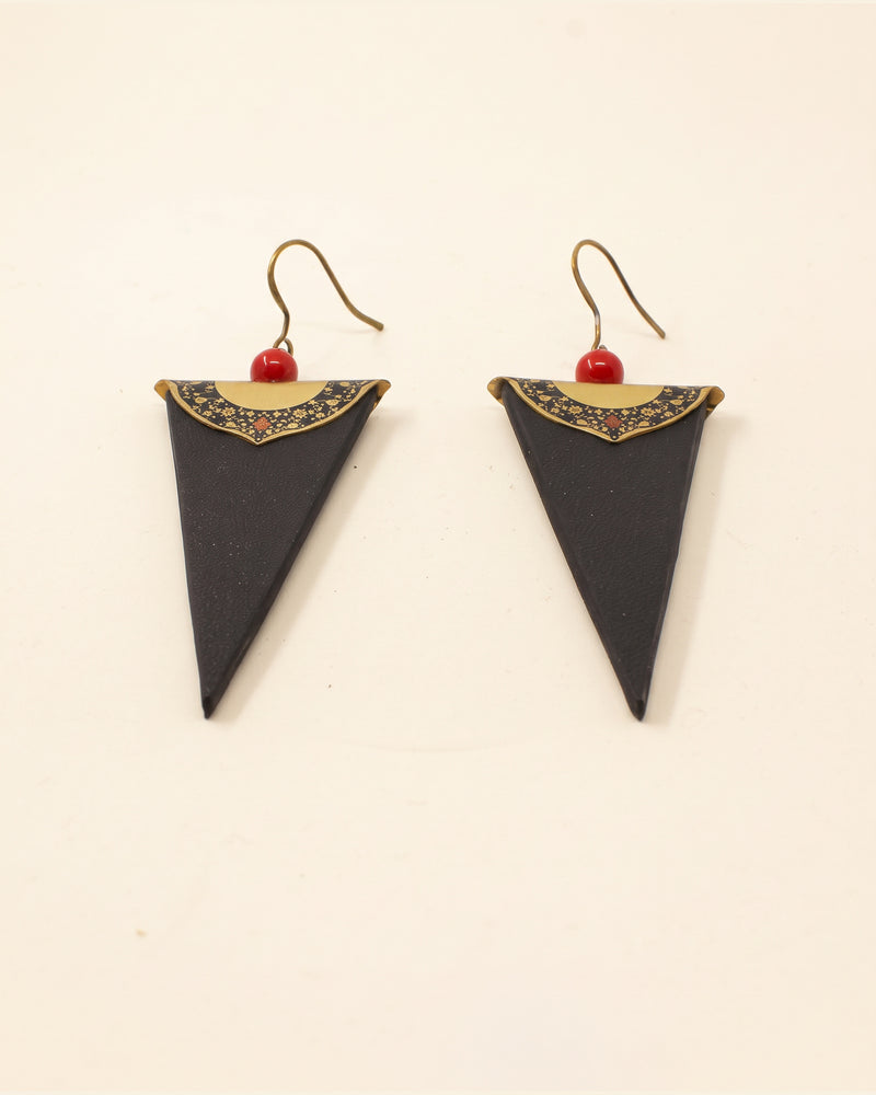 Brass Plate Leather Earrings — Black & Gold | 2sheen Collection — packshot