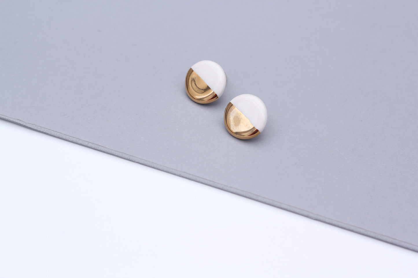 Handmade gold plated round earrings, grey, gold