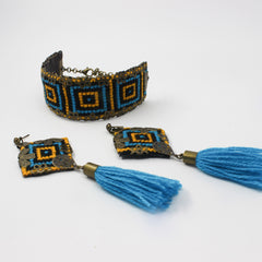 Handmade bracelet, blue, gold