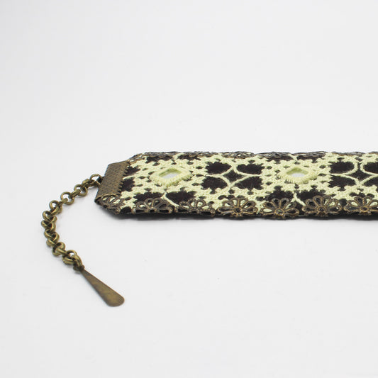 Handmade bracelet, cream, gold