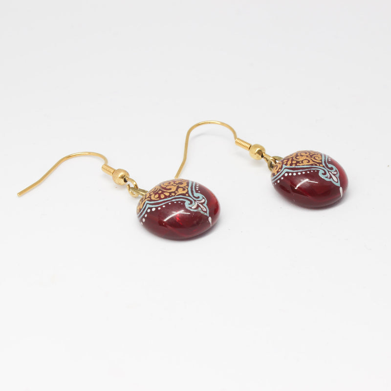 Handmade enamel earrings, red, gold — detail